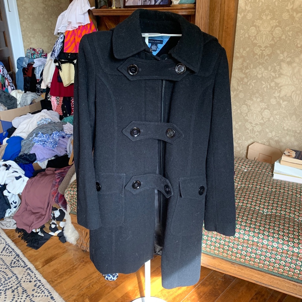 Tommy Hilfiger pea coat with removable hood. Worn once. 220 retail
